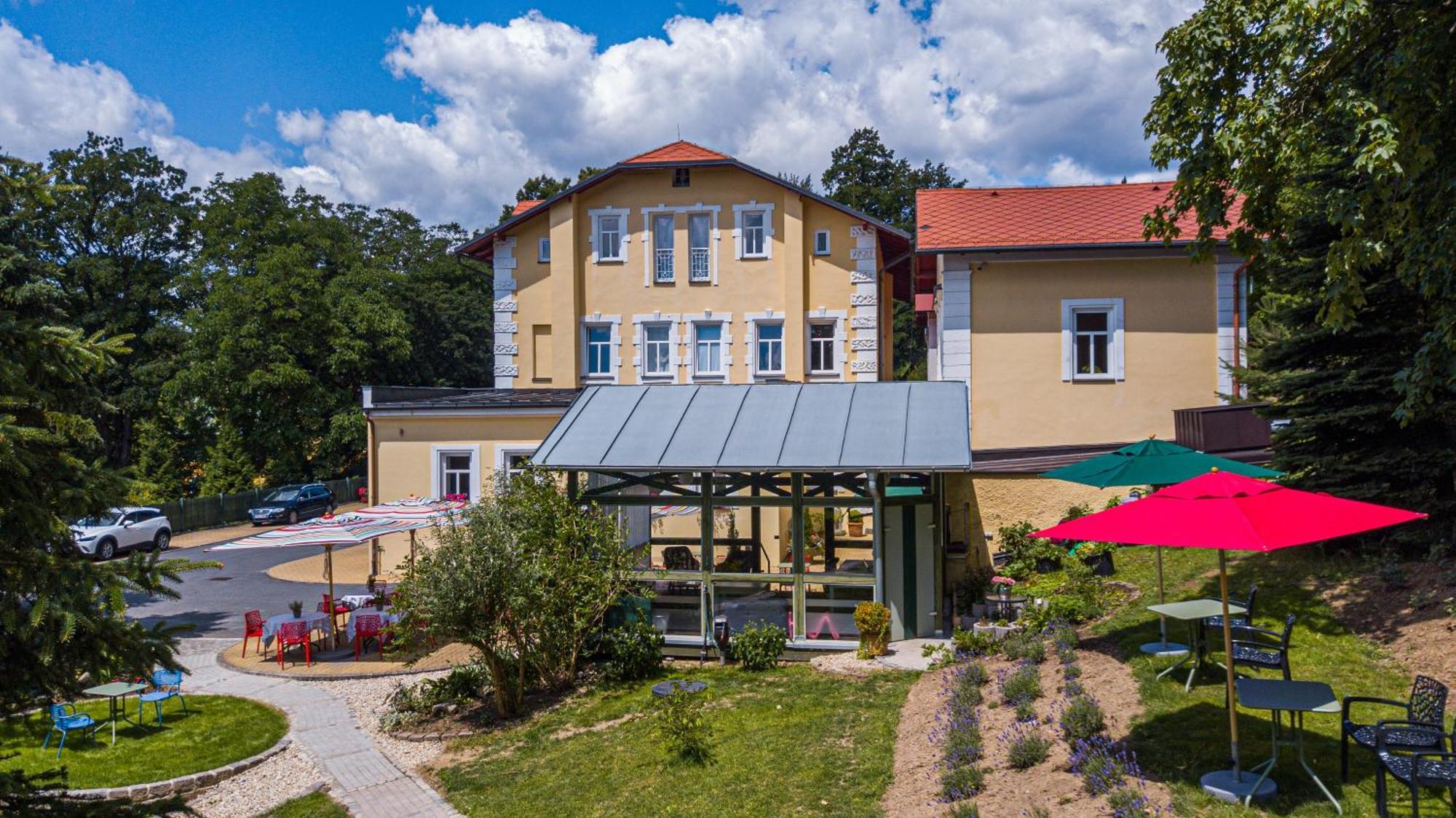 Boutique Hotel Swisshouse Mariánské Lázně Kültér fotó
