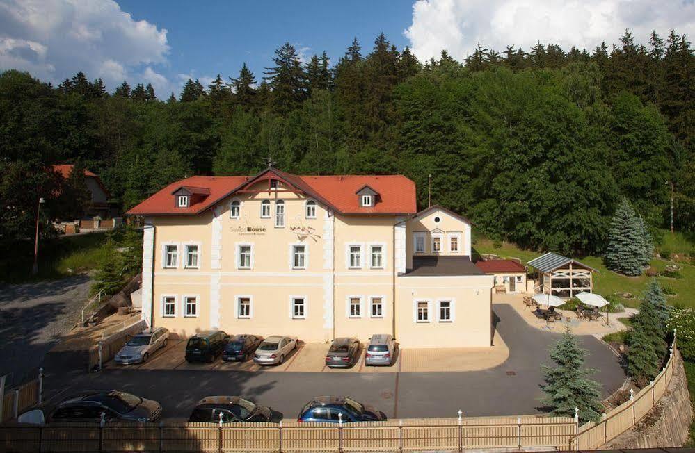 Boutique Hotel Swisshouse Mariánské Lázně Kültér fotó
