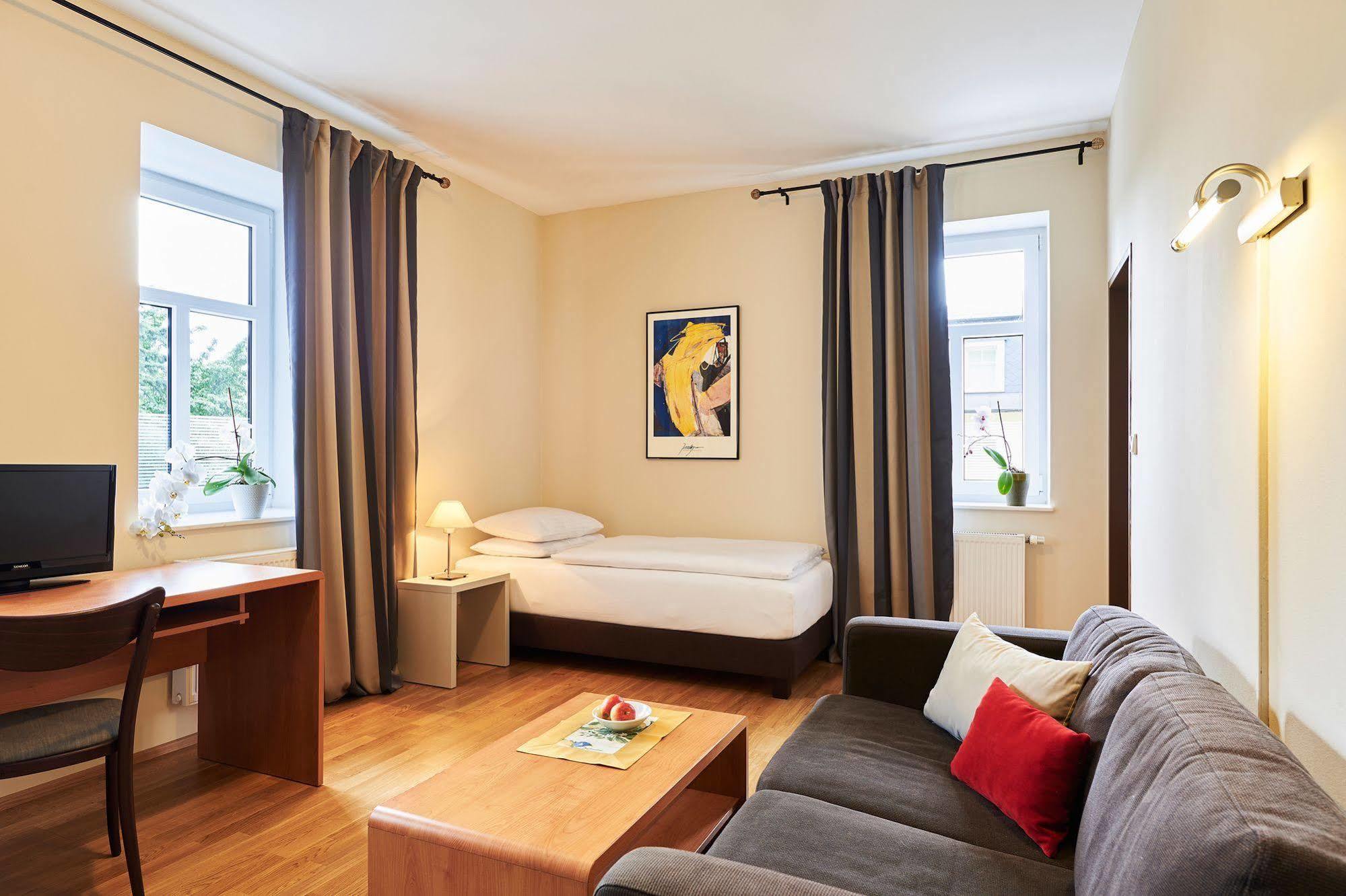 Boutique Hotel Swisshouse Mariánské Lázně Kültér fotó