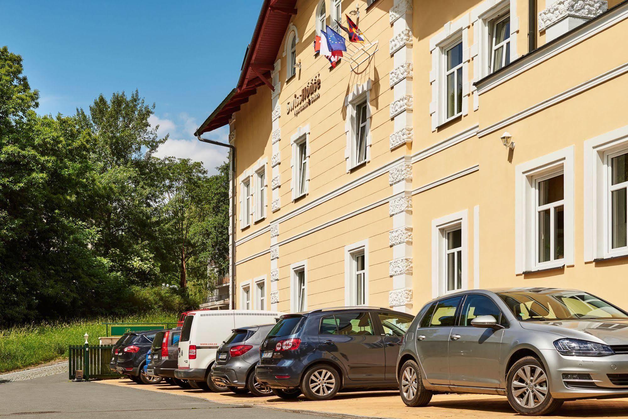 Boutique Hotel Swisshouse Mariánské Lázně Kültér fotó